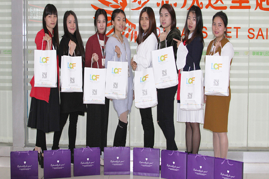 三月桃花，幸福女神节——leyu乐鱼欢庆三八妇女节